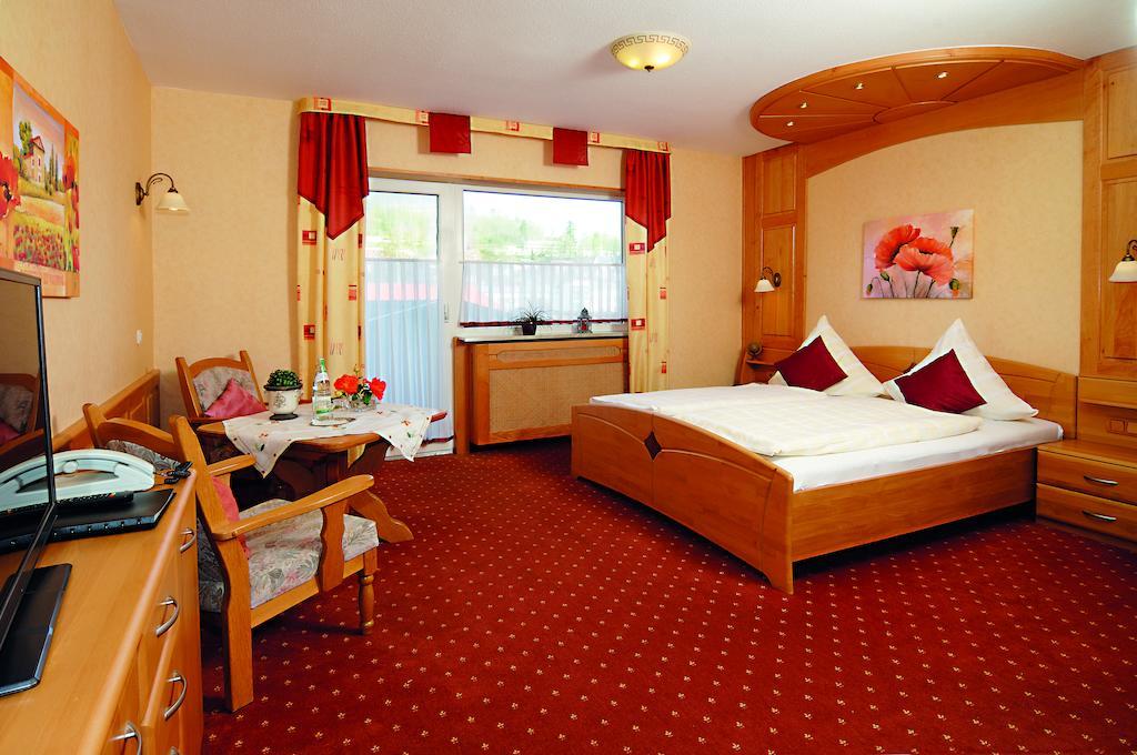 Hotel Ursula Garni