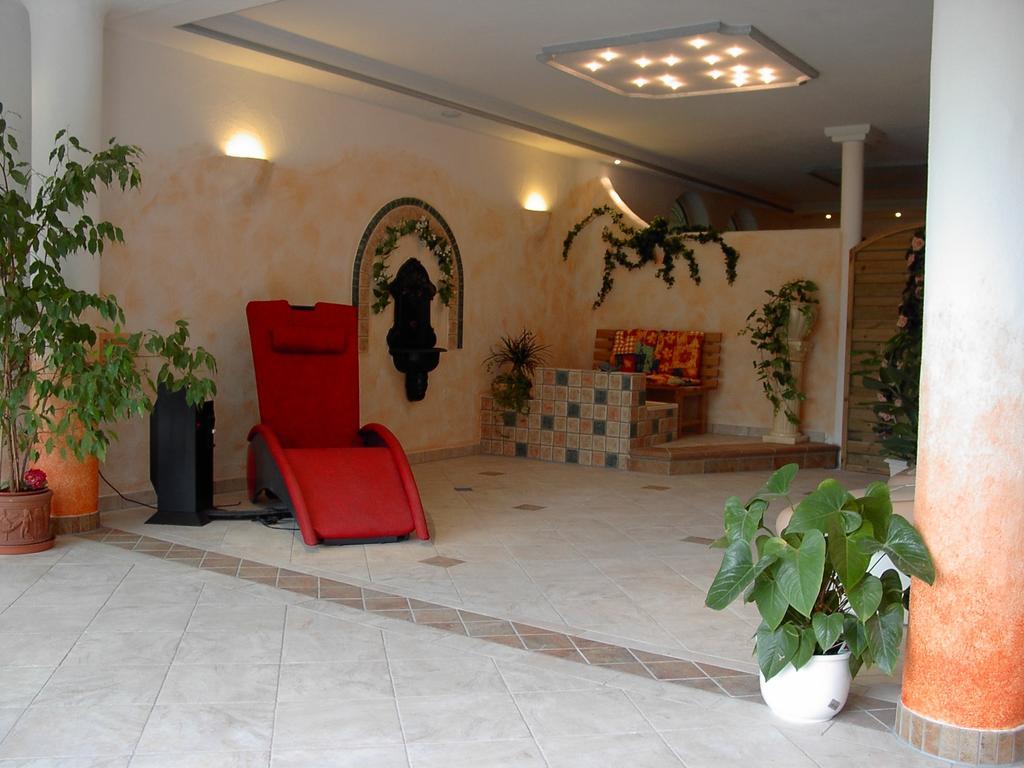 Hotel Ursula Garni 3*